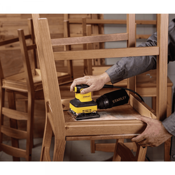 Stanley Lijadora Orbital 1/4 De Hoja 240W Ss24-B3