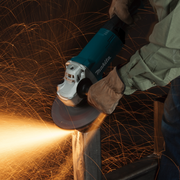 PULIDORA 9 PULGADAS 2200W COMPACTA GA9060 MAKITA 