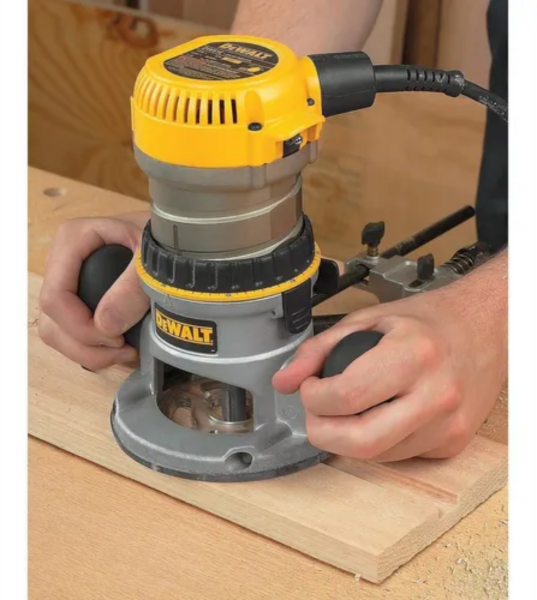 Combo Ruteadora Industrial Más Guía Universal Dewalt DW616-B